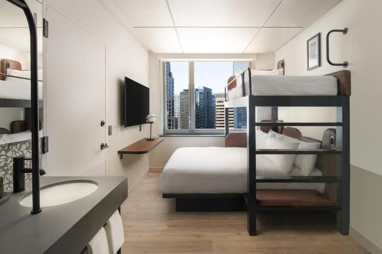 Отель Motto By Hilton New York City Times Square