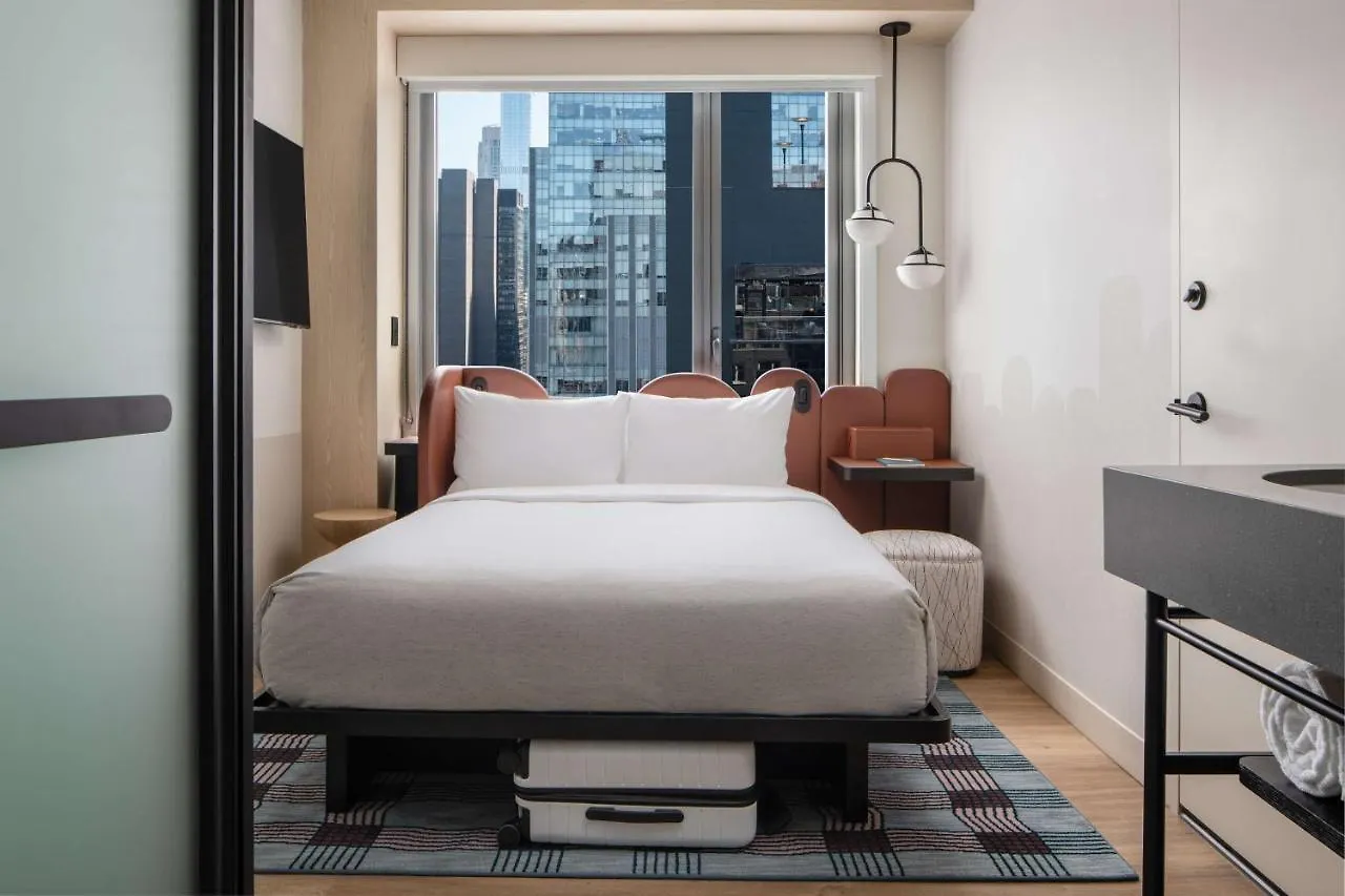 Motto By Hilton New York City Times Square 3*,  США